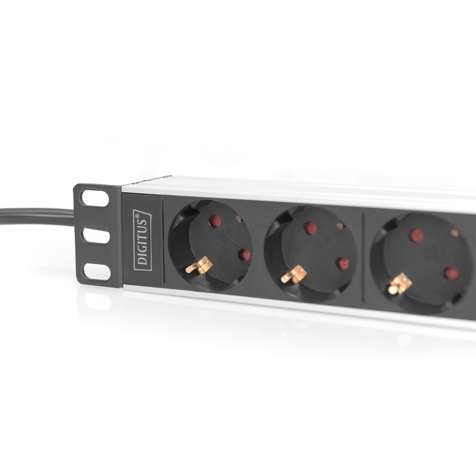 Digitus DN-95418 DN-95418 Power Strip