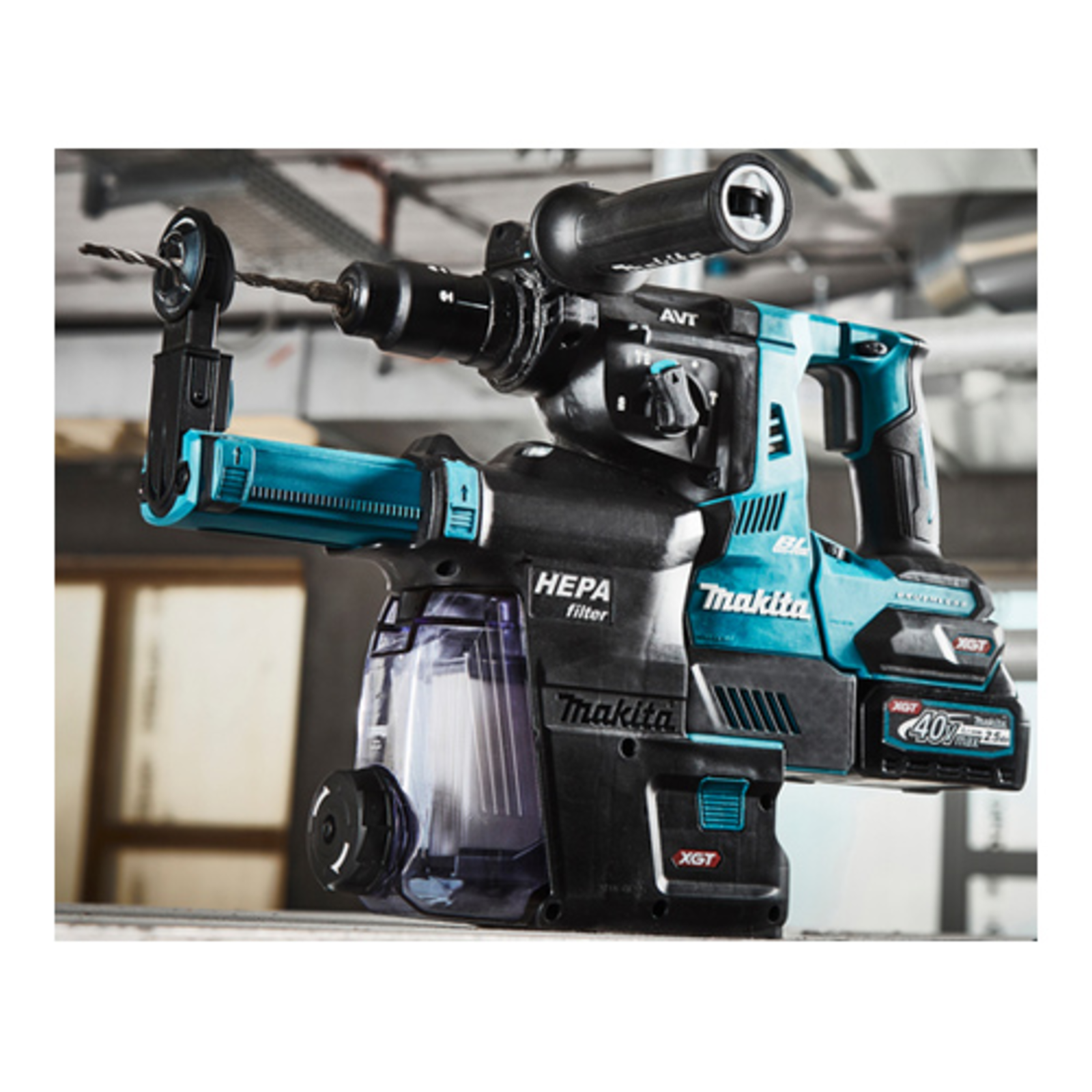 Makita redary Hammer Cordless SDS-plus 2.9 Joules 2 Rechargeable Batteries Charger Included 40 V