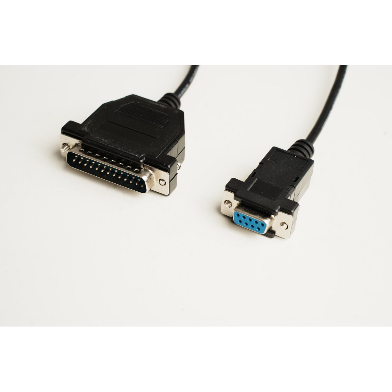 Micro Connect Serial Cable DB9-DB25 1,8M F/M Black