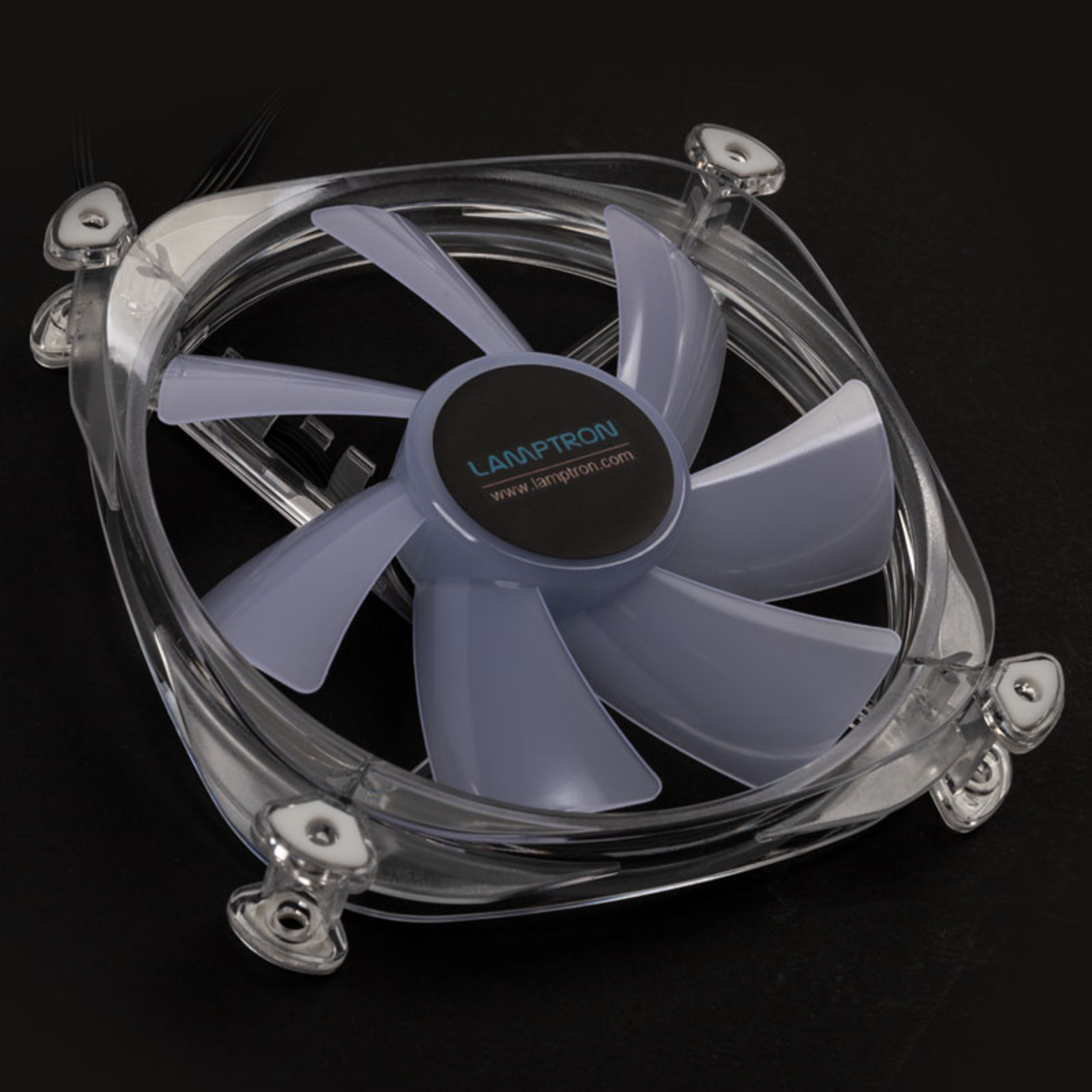 Lamptron Icecloud+ ARGB 120 Triple PWM Fan Kit transparent