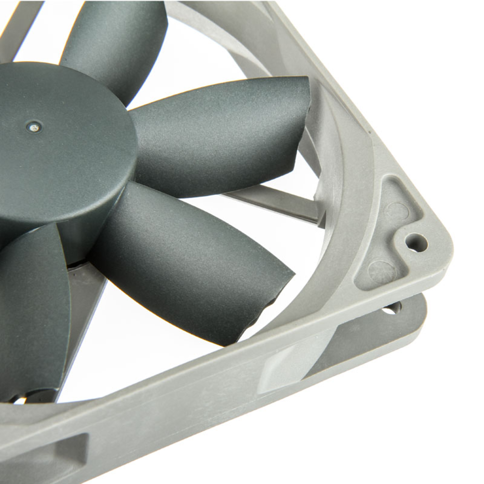 Noctua NF-S12B Redux 700 120x120x25 3-pin Connector