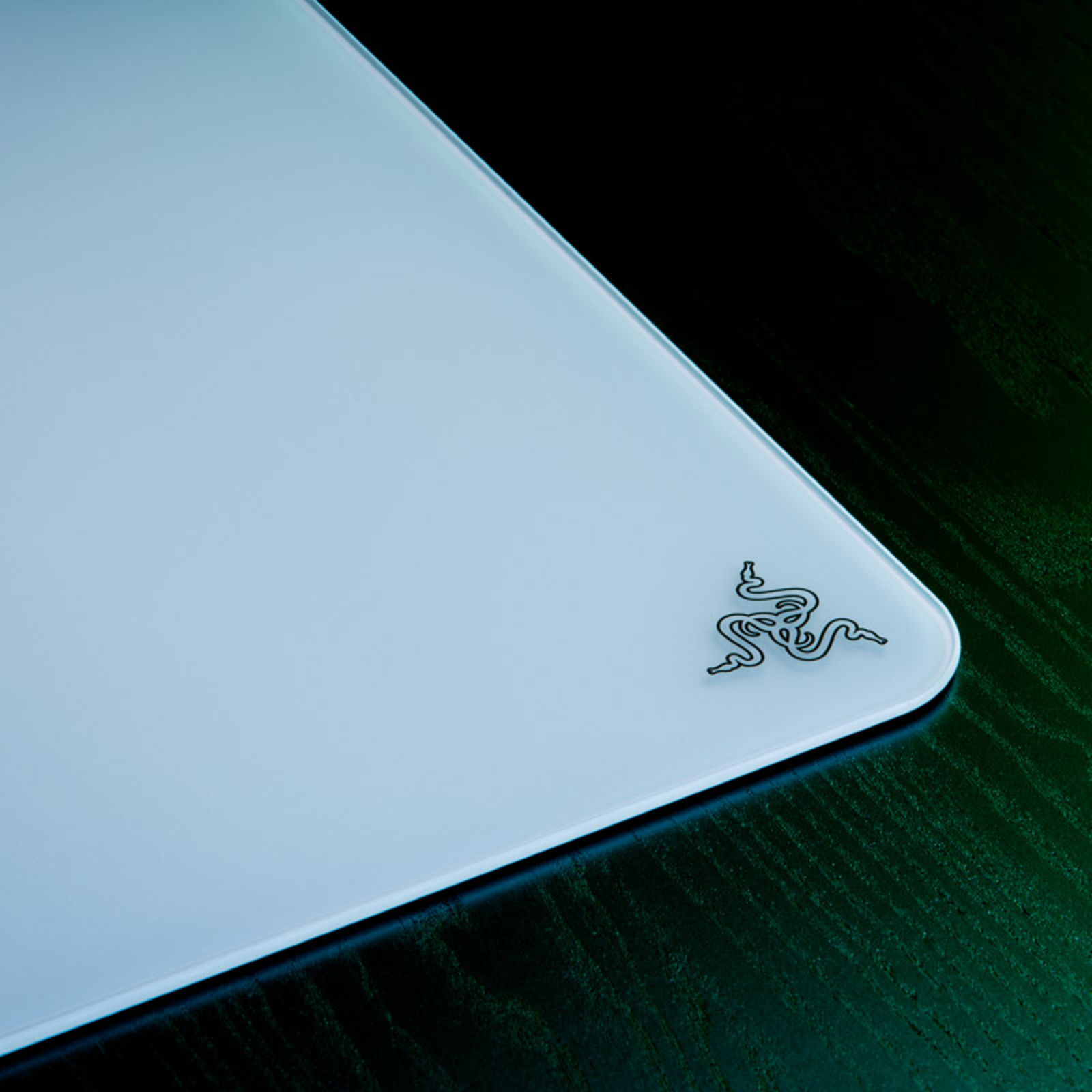 Razer Atlas Mouse Pad White Micro-etched Surface Dirt And Scratch Resistant
