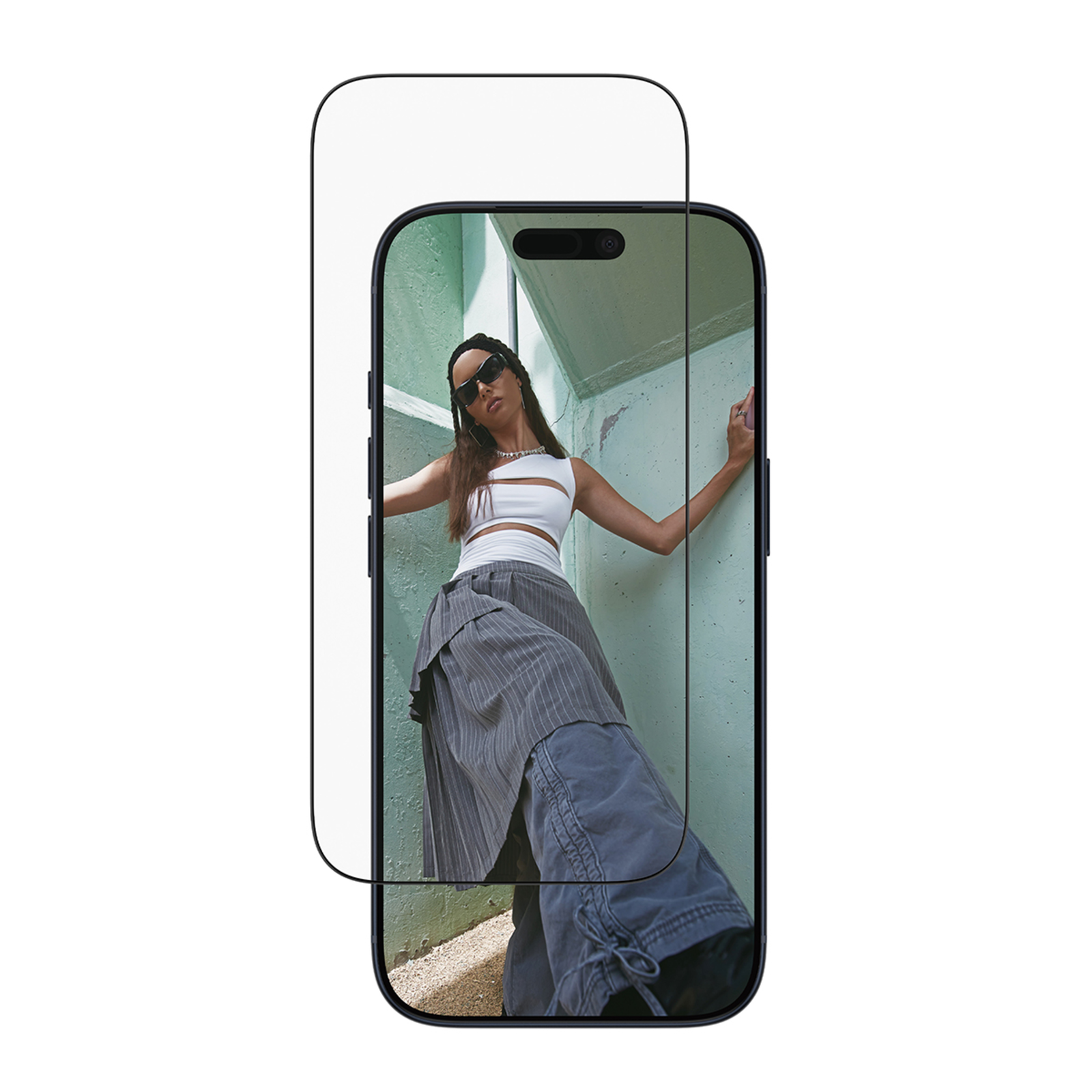 PanzerGlass SAFE. Screen Predector with Black Frame IPhone 17 Pro Ultra-Wide Fit