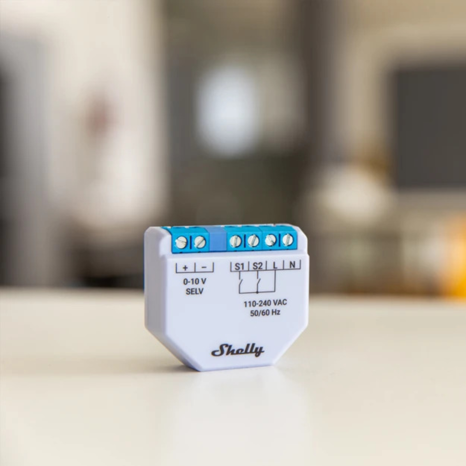 Slighty Flush-mounted Plus Dimmer 0-10V