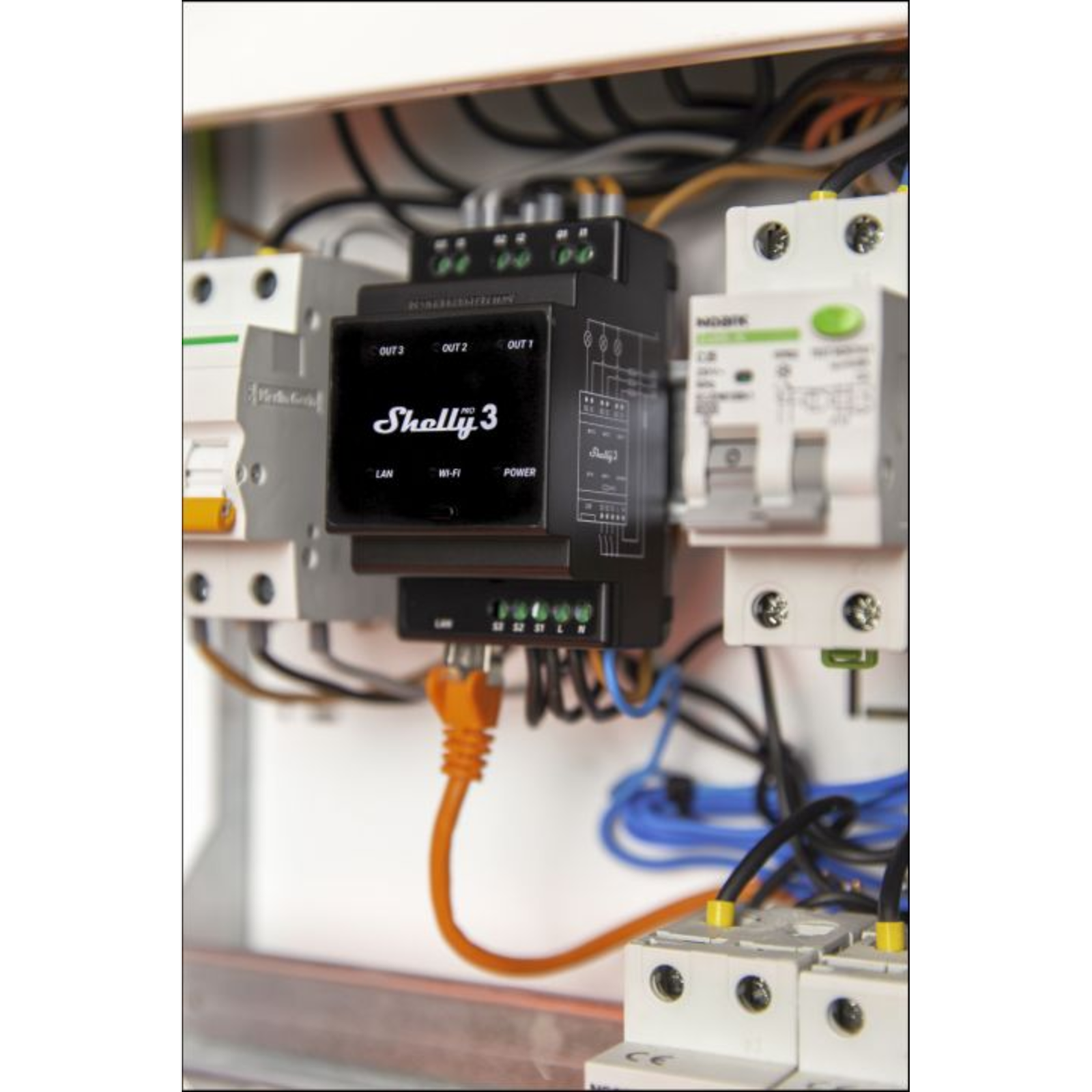 Slighty Pro 3 LAN And WiFi DIN Rail Switch