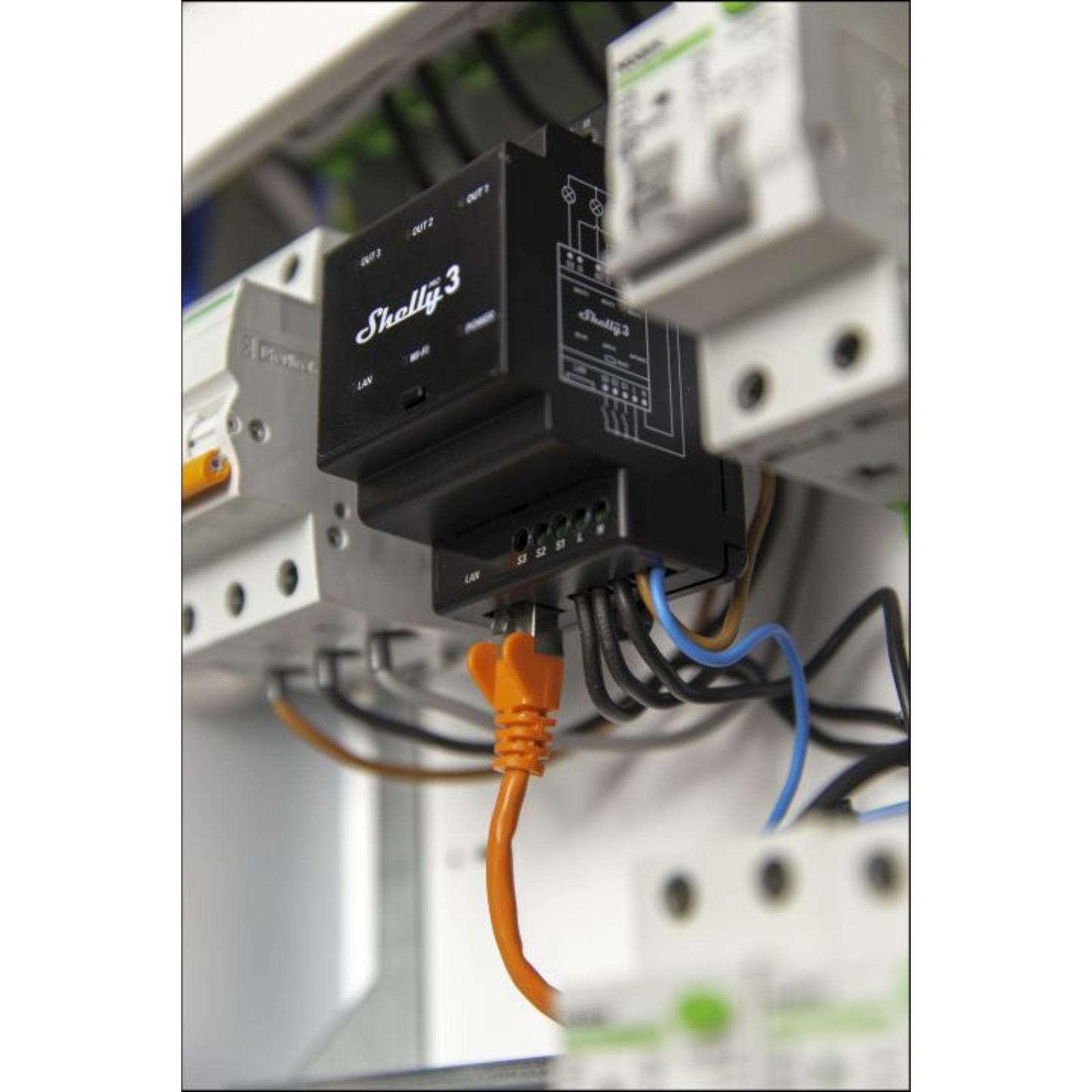 Slighty Pro 3 LAN And WiFi DIN Rail Switch