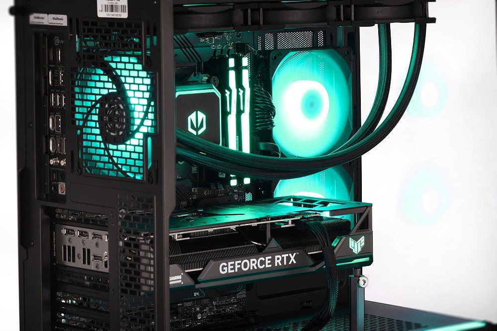 Actina 5901443417071 PC AMD Ryzen 7 7800X3D 32 GB DDR5-SDRAM 1 TB SSD AMD Radeon RX 9070 XT Midi Tower Black