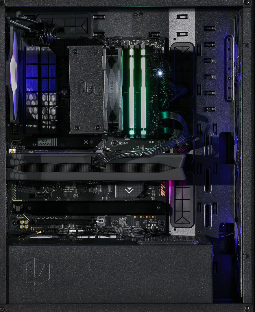 Actina 5901443421184 PC AMD Ryzen 7 7700 32 GB DDR5-SDRAM 1 TB SSD NVIDIA GeForce RTX 5060 Ti Midi Tower Black